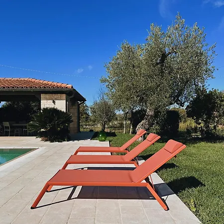 Casavivi Isolati In Puglia